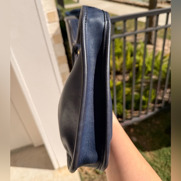 Vintage Coach Ergo Mini Zip 9020 in Blue - Picture 7 of 16